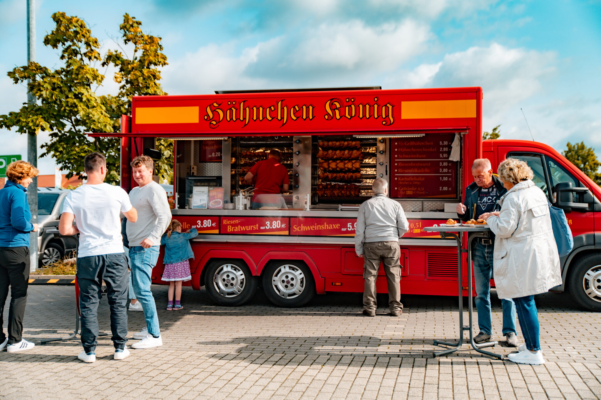 Hähnchen König » dein leckeres Grillhähnchen in der Nähe!